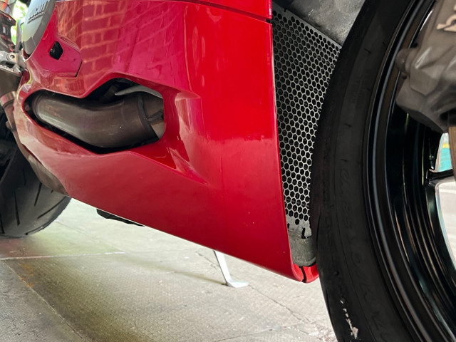Ducati Panigale 959 Akrapovic 2016 10k miles  8