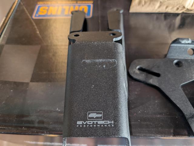 Monster 937, ohlin rear shock, raised seat and tail tidy 2