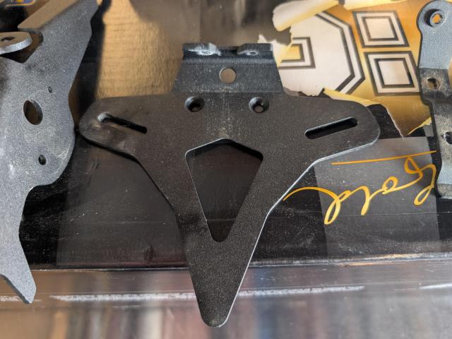 Monster 937, ohlin rear shock, raised seat and tail tidy 3