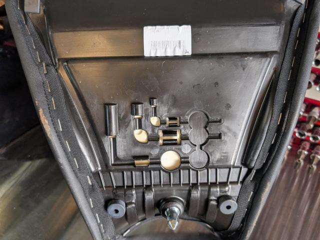 Monster 937, ohlin rear shock, raised seat and tail tidy 0