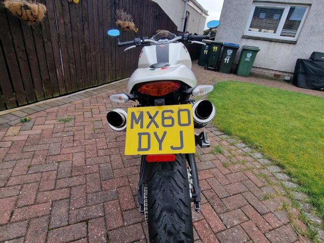 Ducati Monster 696 Plus 6