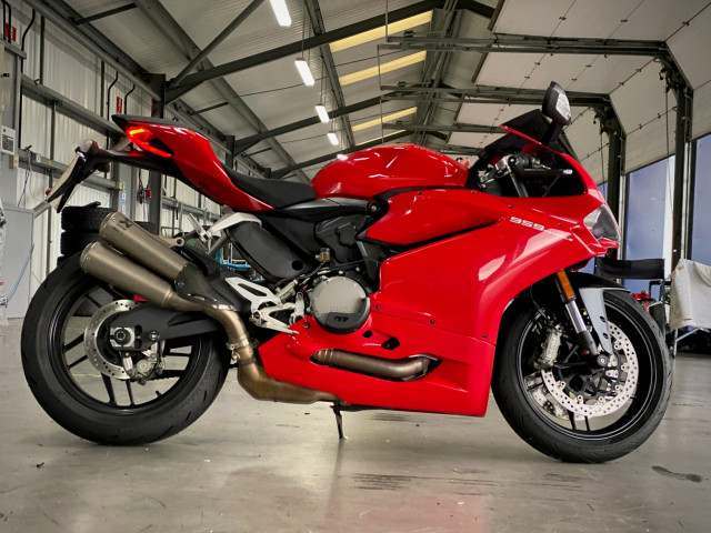 Ducati Panigale 959 - Akrapovic - BST Carbon Wheels  0