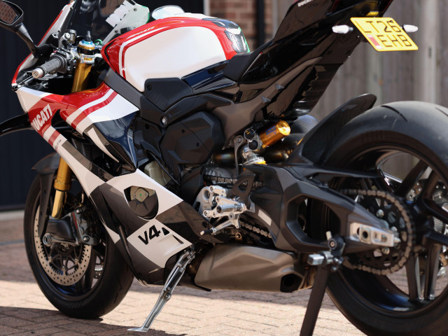 Ducati V4S Panigale Tricolore 3