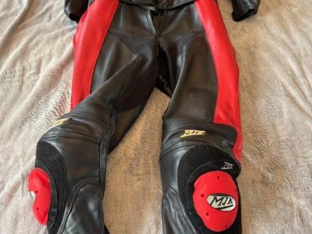 Ladies motorbike clothing 0