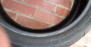 Pirelli durable rosso II tyre