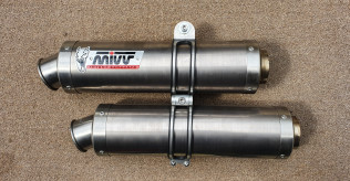 Ducati streetfighter Mivv exhaust