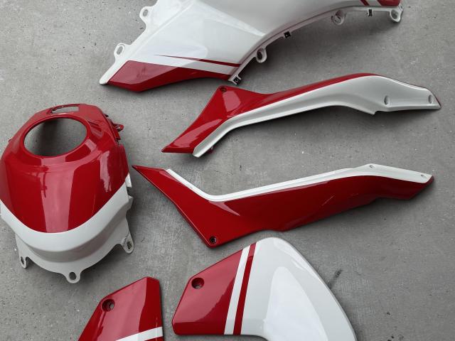 Multistrada 2010-2014 Pikes Peak Panels 2