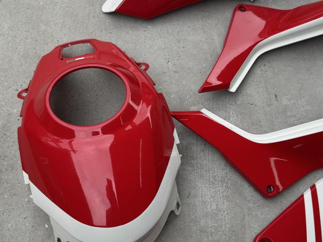 Multistrada 2010-2014 Pikes Peak Panels 5
