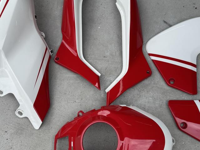 Multistrada 2010-2014 Pikes Peak Panels 0