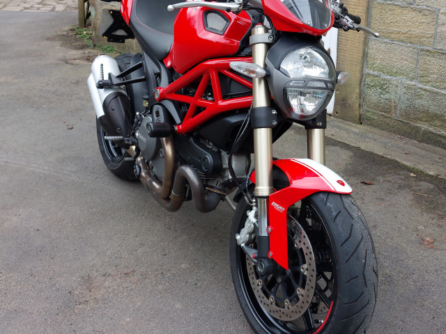 Ducati Monster 1100 Evo 2