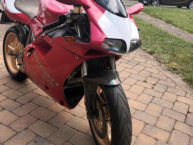Ducati 916 8
