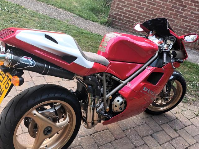 Ducati 916 2
