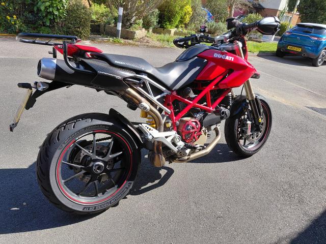 Hypermotard 1100S 2