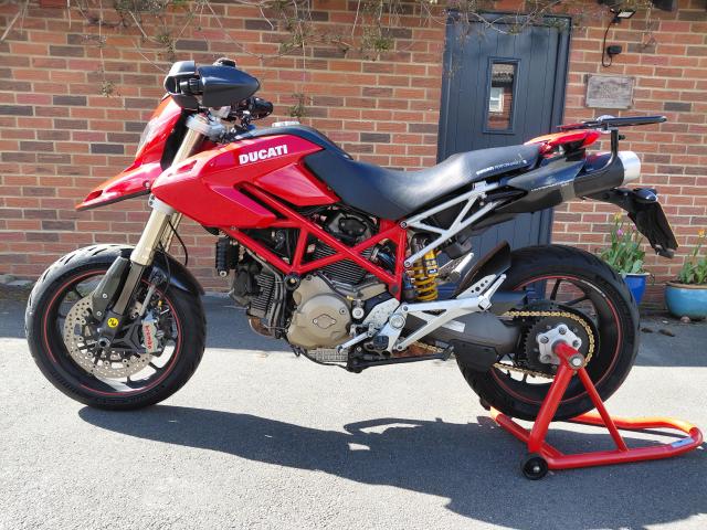 Hypermotard 1100S 0