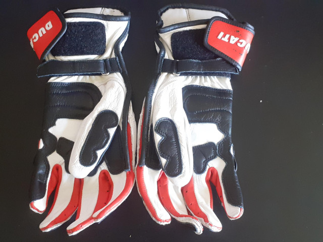 GUANTO CORSE MOTORBIKE LEATHER RACING GLOVES PROTECTOR SIZE (SMALL) 2 GUANTO CORSE MOTORBIKE LEATHER RACING GLOVES PROTECTOR SIZE (SMALL) 2