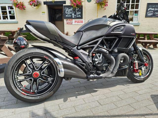 2016 Ducati Diavel Carbon (Gen 2) 0