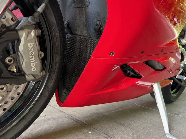 Ducati Panigale 959 Akrapovic 2016 10k miles  7