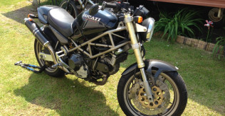 DUCATI MONSTER 900 (1994)