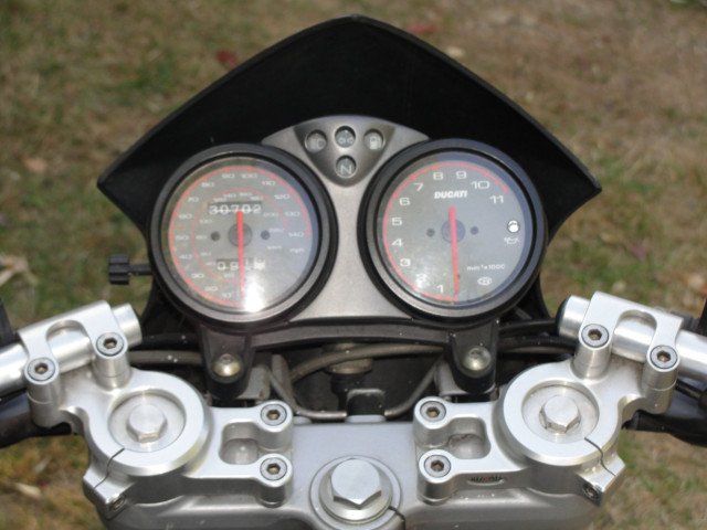 Ducati Monster M600 Cromo For Sale 9