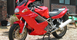 Ducati ST2. Very low mileage. Excellent condition. Full service history. 2 owners.