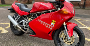 1993 Ducati 900SS Red