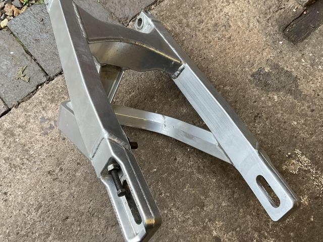Swing arm for 900ss (or similar) 5