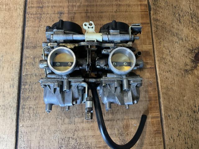 Ducati 900ss Mikuni carbs 2