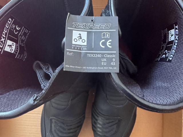 Boots 11 Boots 11