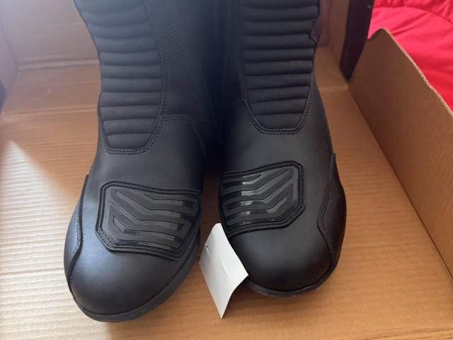 Boots 12 Boots 12