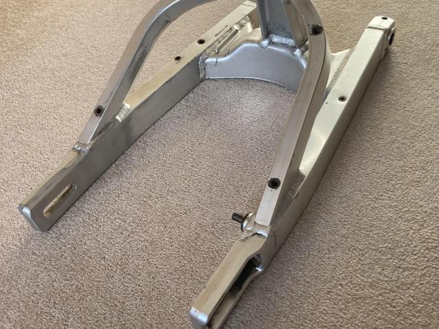 Swing arm for 900ss (or similar) 4
