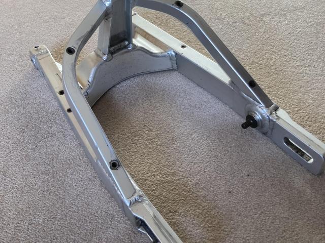 Swing arm for 900ss (or similar) 3