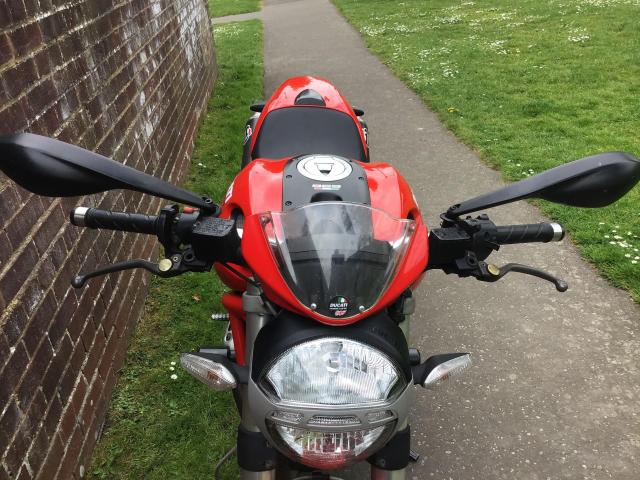 Ducati 696 Monster + 0