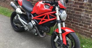Ducati 696 Monster +