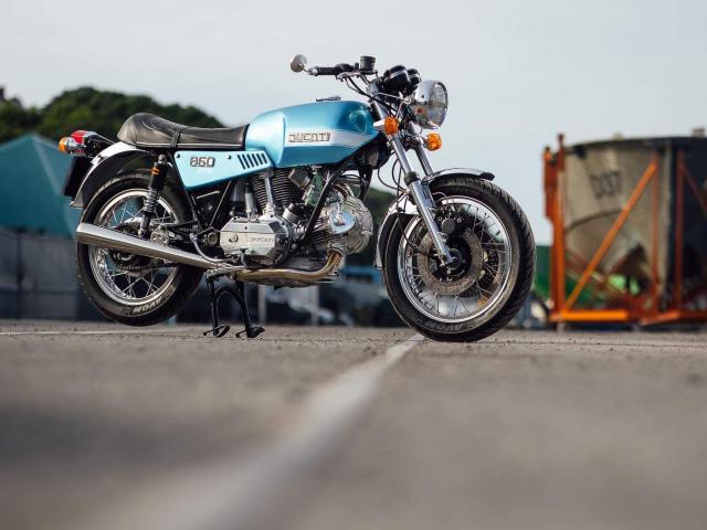 1975 Ducati 866 GTS 7