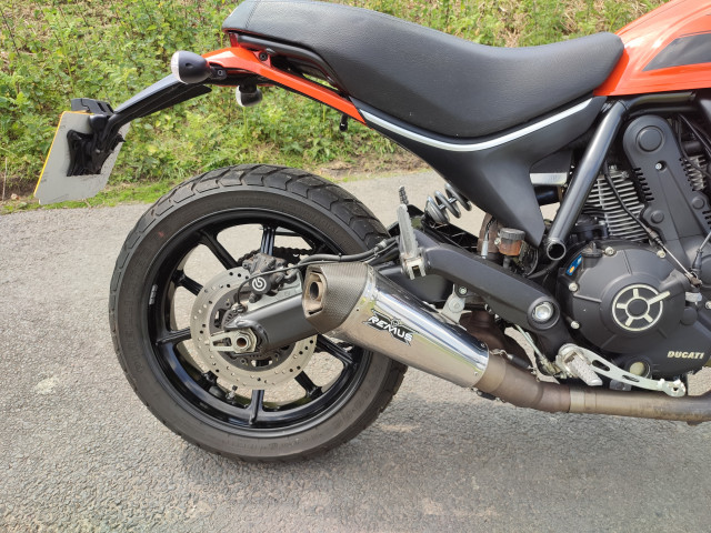 Ducati Scrambler 400 1