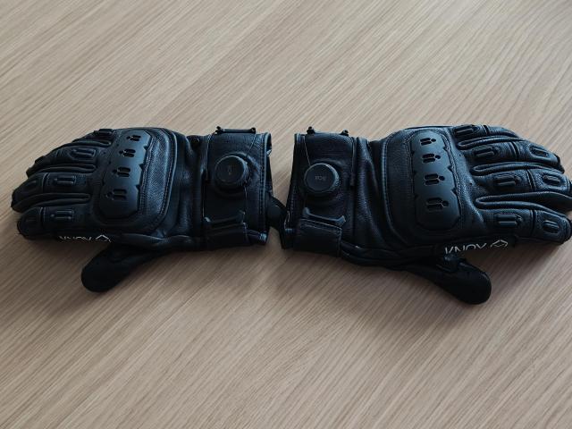 Knox Orsa MK3 Leather Motorbike Gloves. Medium. 3