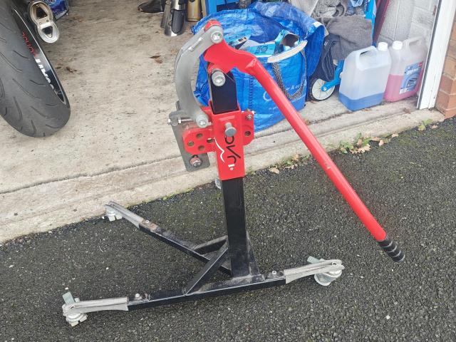 1-Jack bike lifter with Diavel gen 2 fittings and Constand plate and fittings 3