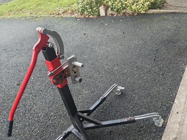 1-Jack bike lifter with Diavel gen 2 fittings and Constand plate and fittings 0