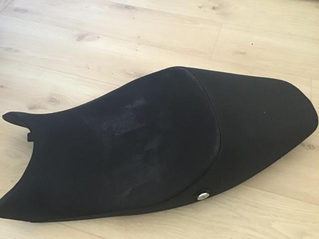 Lower seat for Monster 696/796/110 1