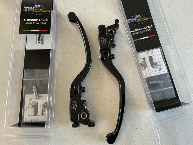 TWM Folding Adjustable Levers Clutch & Brake LDD LDS R 02 Ducati 0