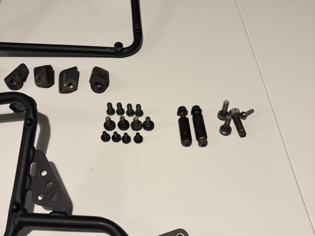 Givi rack for scrambler PL7407 3