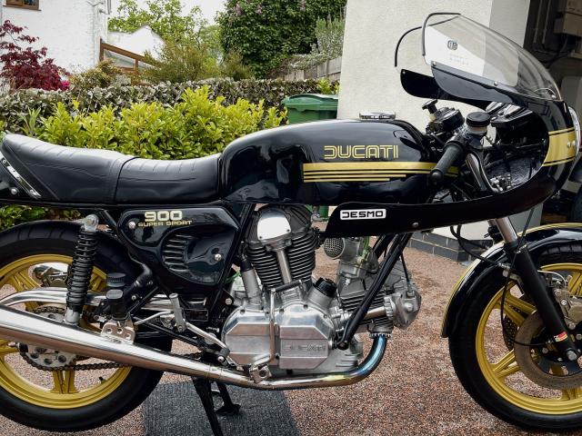 Ducati 900SS Bevel 4