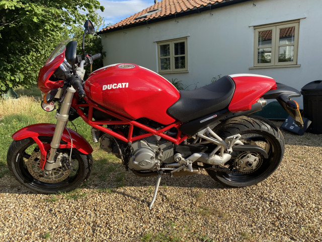 Ducati Monster 800 2sr 6 Ducati Monster 800 2sr 6