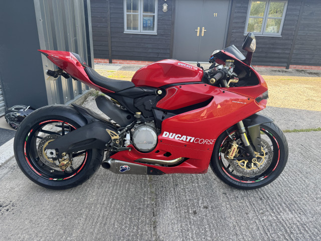 Ducat 899 Panigale 1 Ducat 899 Panigale 1
