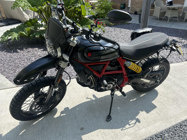 Scrambler Desert Sled Fasthouse Limited Edition 2
