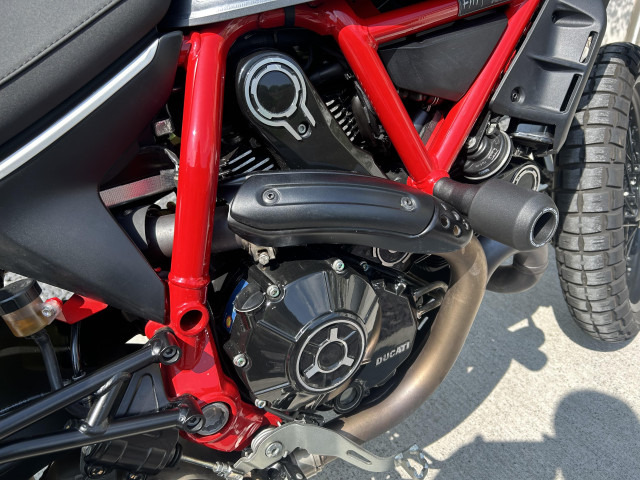 Scrambler Desert Sled Fasthouse Limited Edition 4