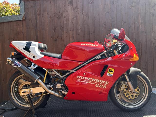 Ducati 888 SP5 0