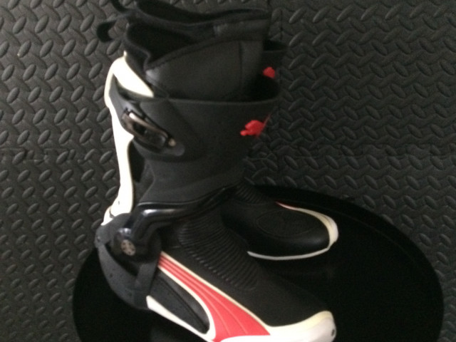 Puma V3 motorcycle boots  3