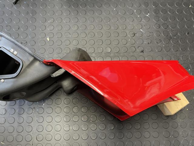 Air Box - Ducati 748,916.996 2