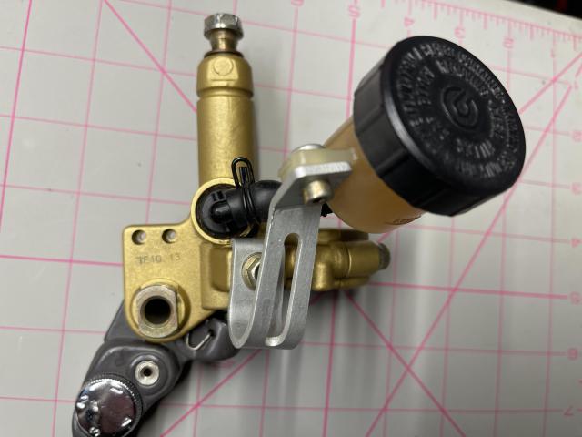 Complete Clutch Master Cylinder, Reservoir and adjustable lever - 916, 748, 996 3